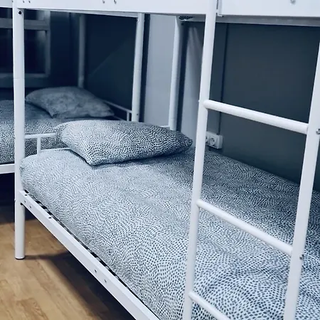 Hostel 165-2