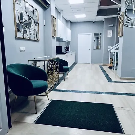 Hostel 165-2